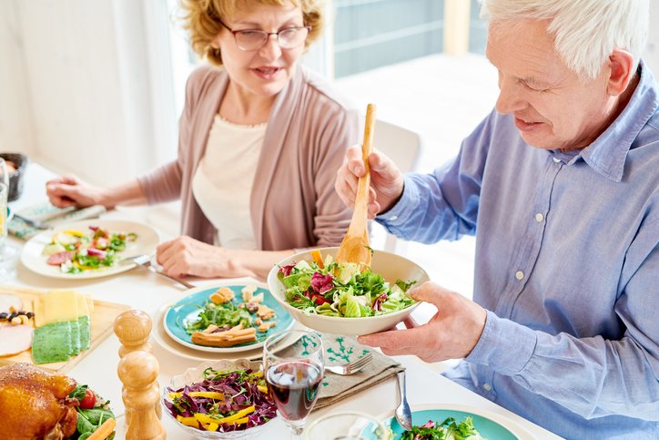 Alimentación personas mayores verano